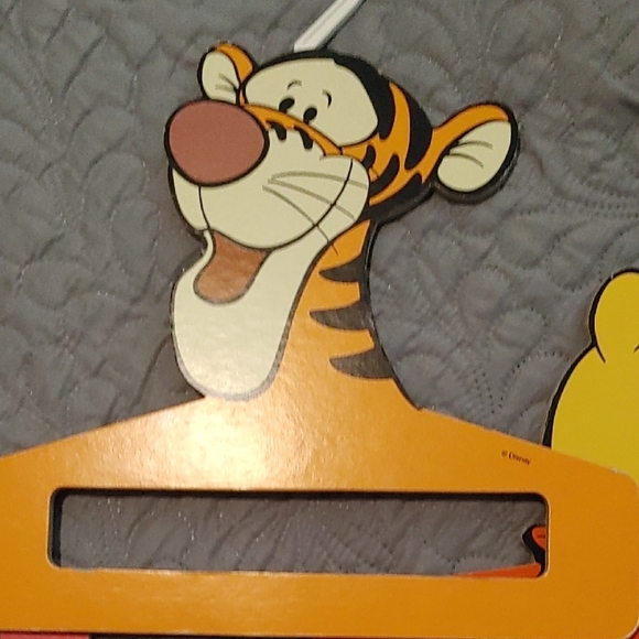 Disney Character Wooden Hangers Set - Picture 5 of 15